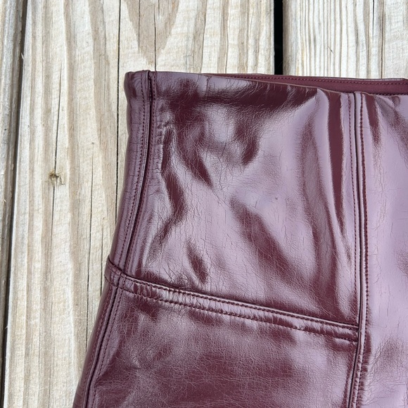 NWT SPANX FAUX PATENT LEATHER Leggings Pants Ruby Shine size M TALL Shiny Fun - Picture 2 of 11